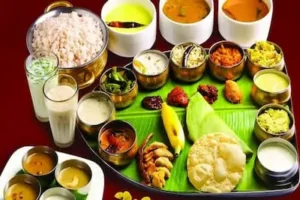 Traditional vegetarian food menu served on a Kerala houseboat included in 10-day Kerala tour packages
